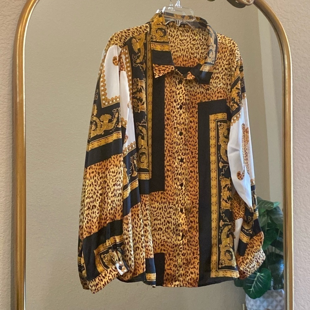 Boohoo Blouse Button Front Long Sleeves Tiger With Animal Print Size 18 - Picture 3 of 7